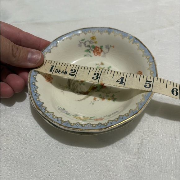 Vintage Floral Patterned Ceramic Bowls - Picture 5 of 5